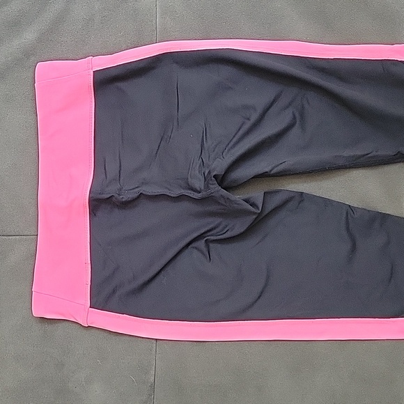 Calvin Klein Performance Leggings - Picture 3 of 3